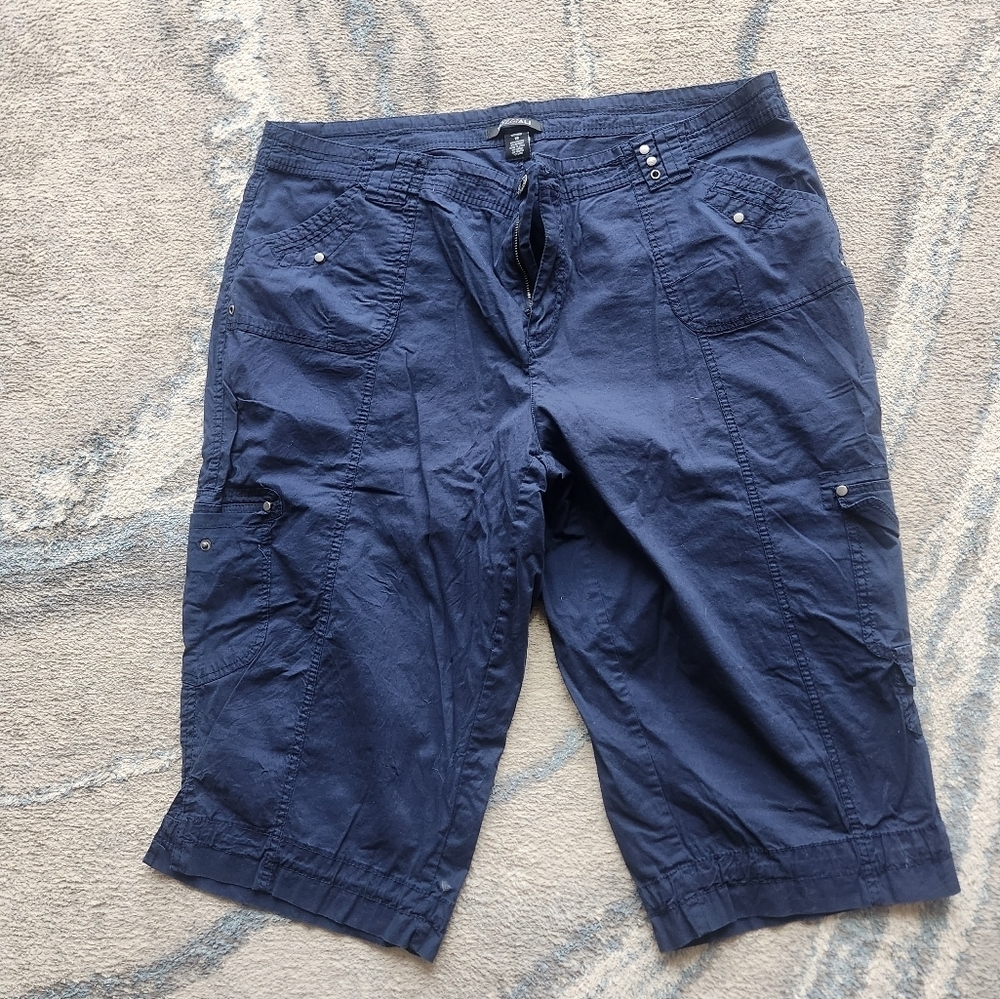 Womens Roz and Ali Navy Capris size 18